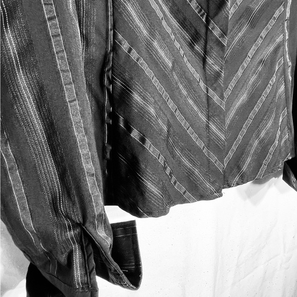 Worthington womens dress shirt size 8 black button long sleeve striped s… - Picture 4 of 7